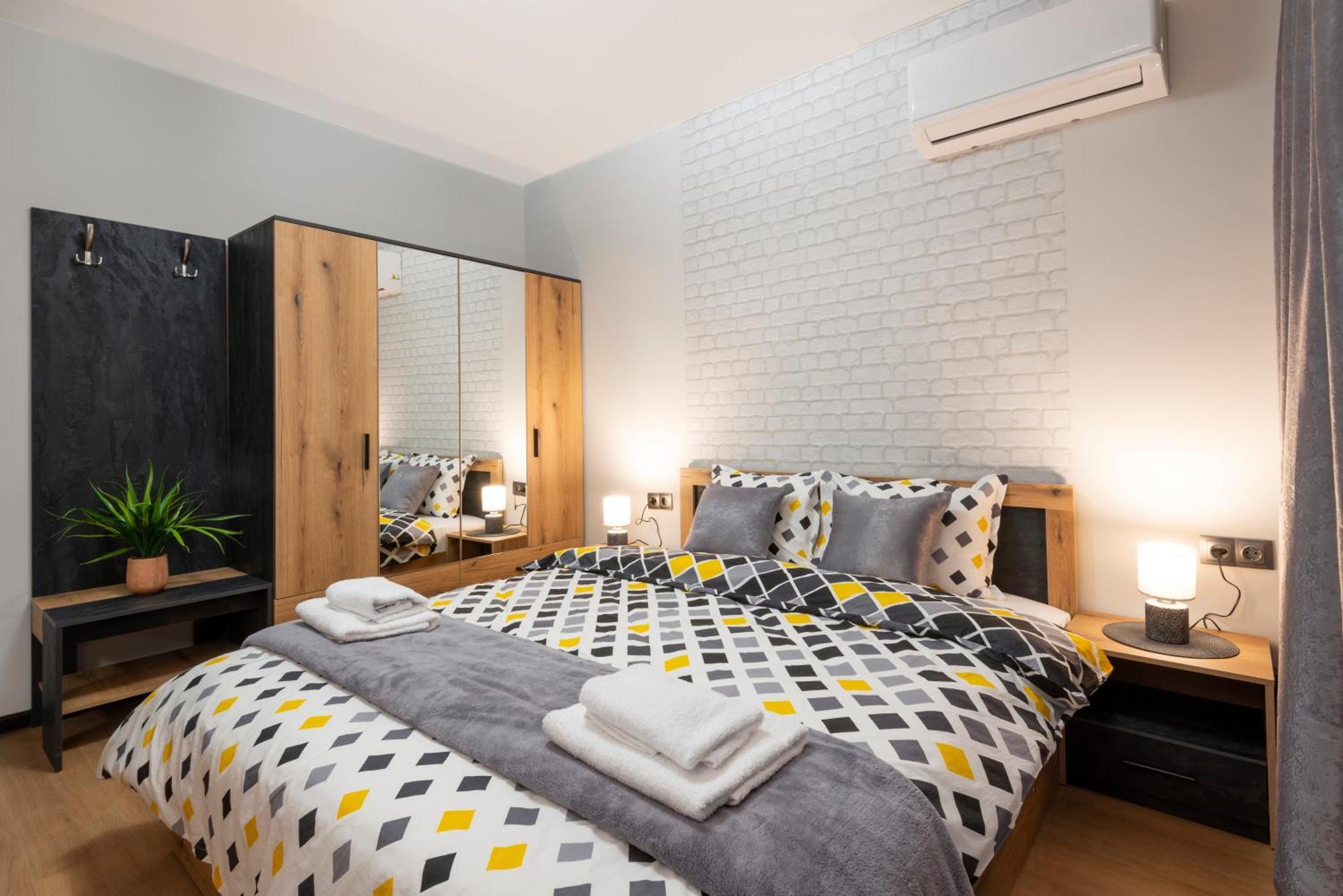 Best Guest 2 Apartments Plovdiv Exterior foto